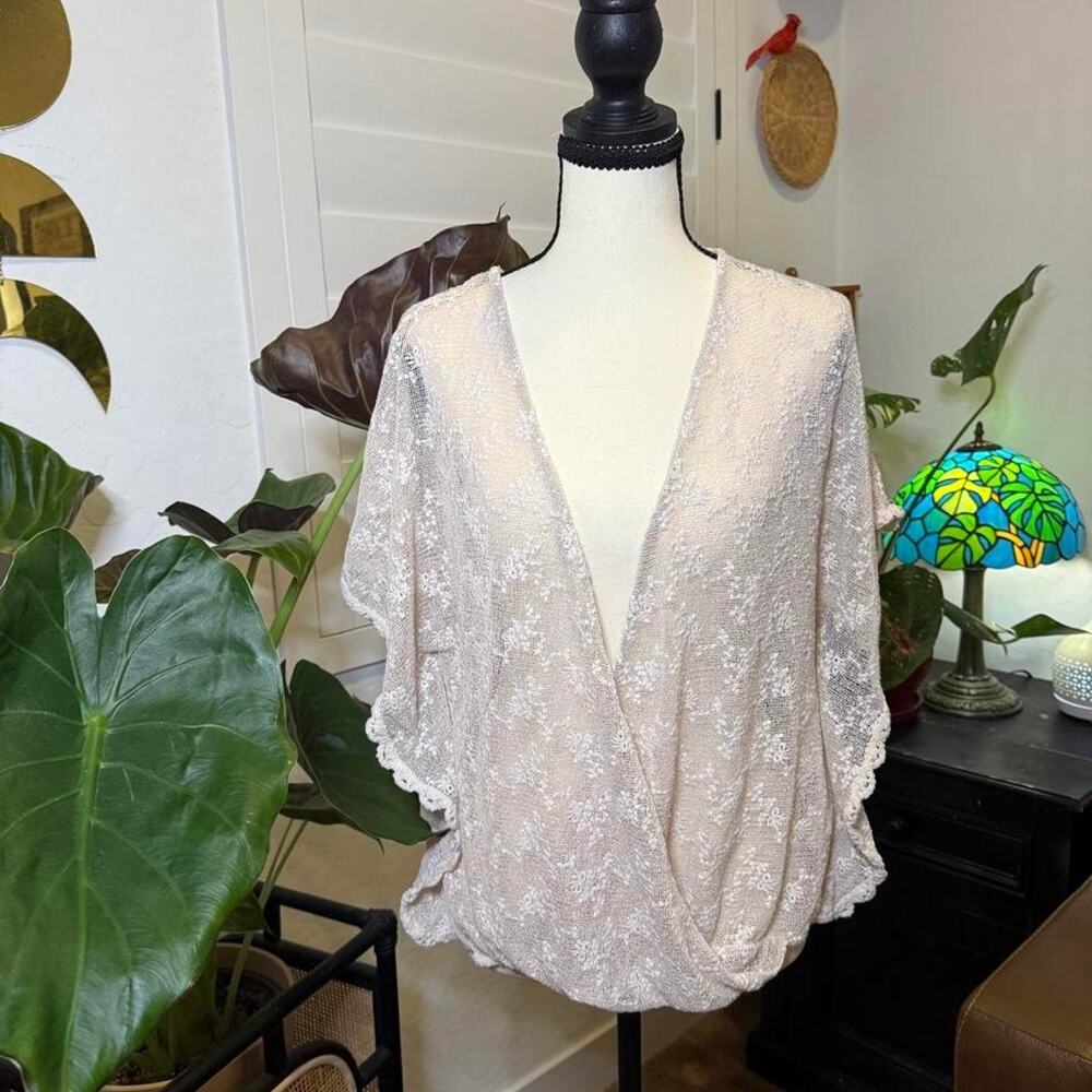 Democracy Y2K Boho Poncho Style Layer Crochet Lace Draped Cardigan Cream Size M